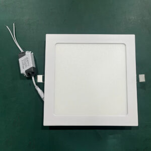 Plafon 18W para Embutir Quadrado 22x22cm